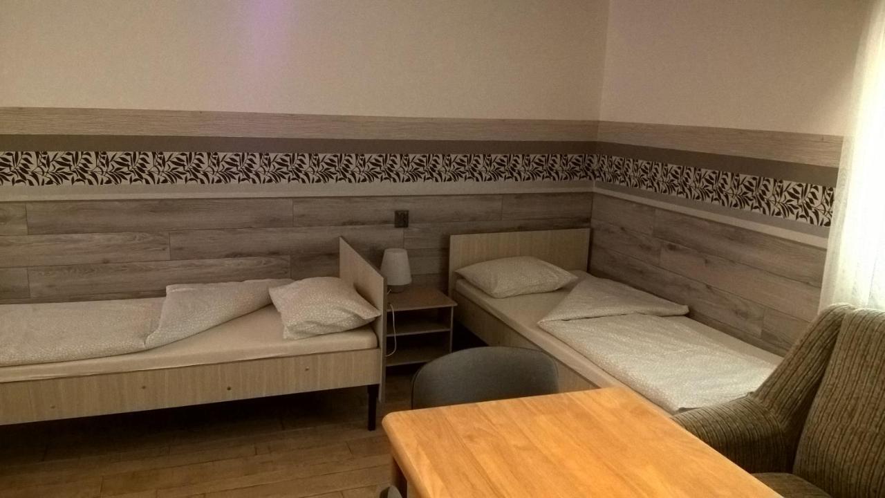 Pokoje Goscinne Jaga Kielce Exterior foto