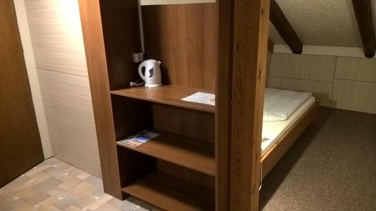 Pokoje Goscinne Jaga Kielce Exterior foto