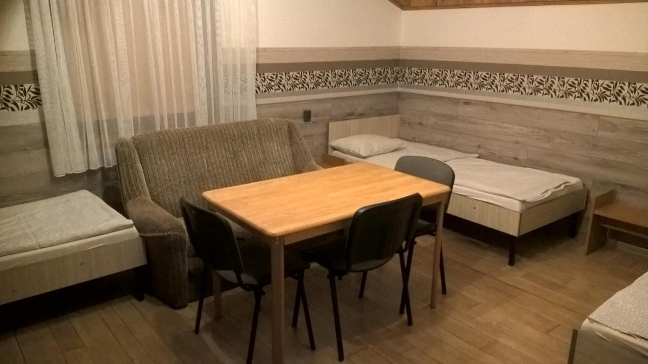 Pokoje Goscinne Jaga Kielce Exterior foto